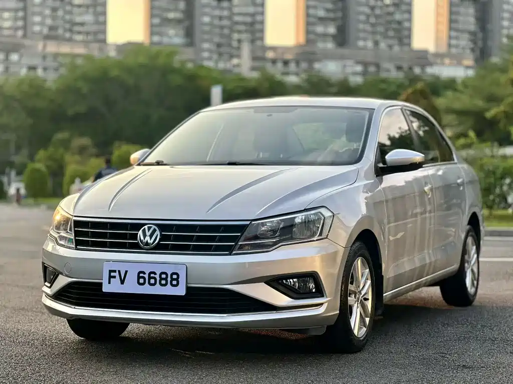 Volkswagen Jetta 2017 — фото 1