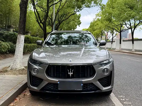 Maserati Levante 2022
