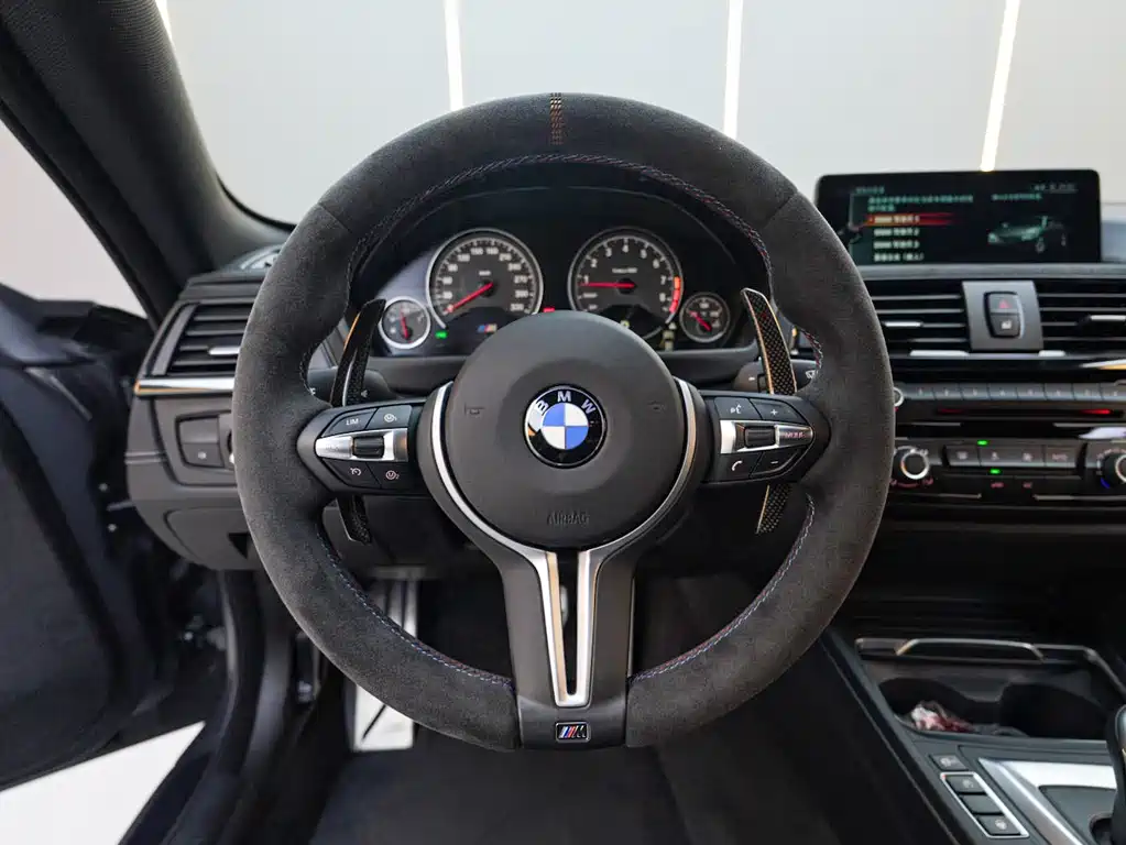 BMW M4 2024 — фото 13