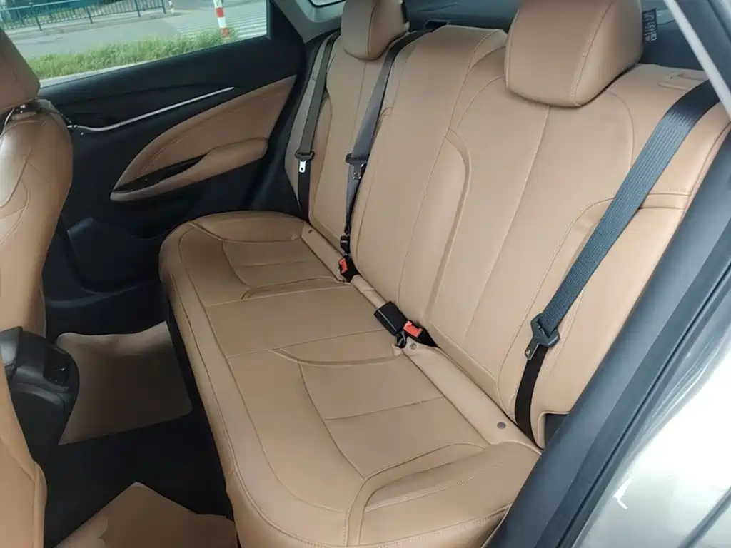 Buick Excelle GT 2018 — фото 17