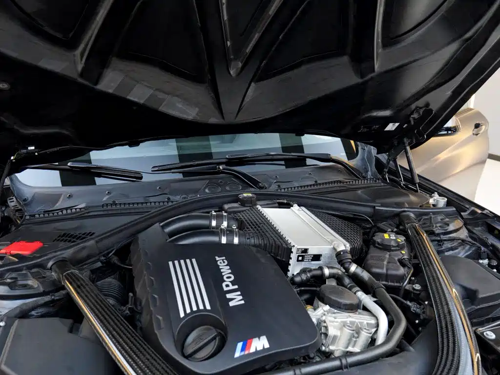 BMW M4 2024 — фото 10