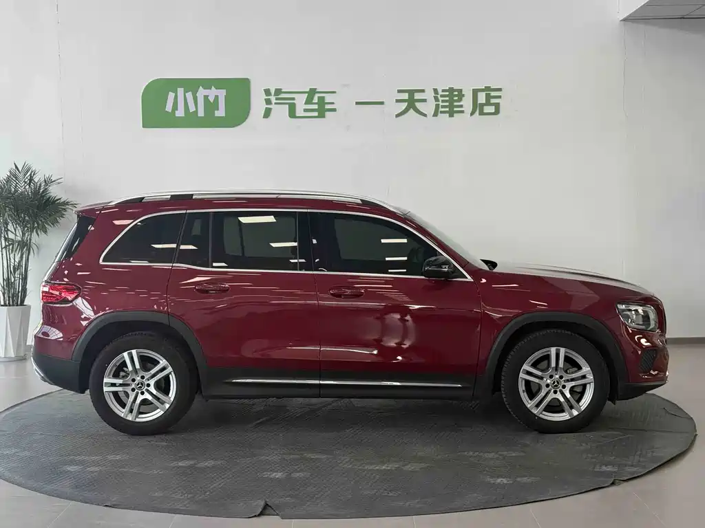 Mercedes-Benz GLB 2021