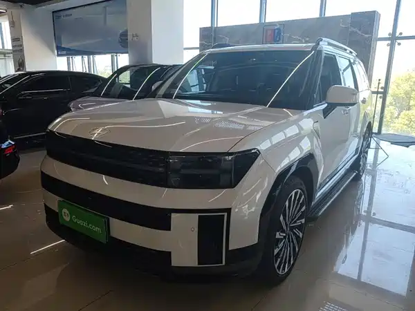 Hyundai Santa Fe 2025