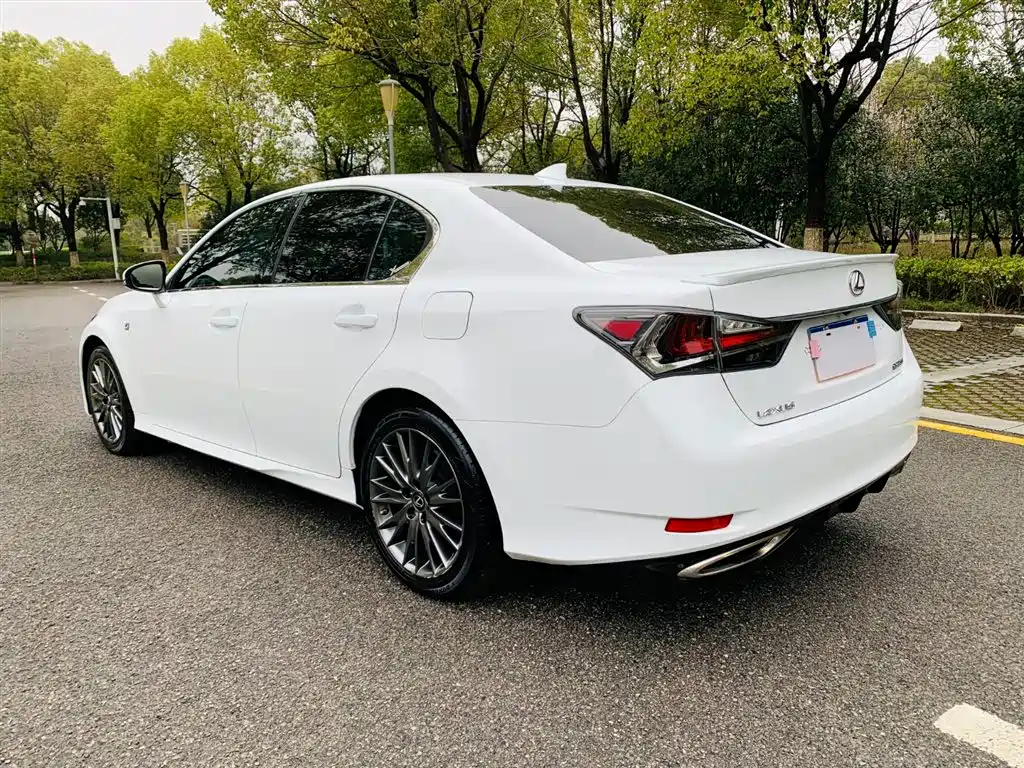 Lexus GS 2018 — фото 9