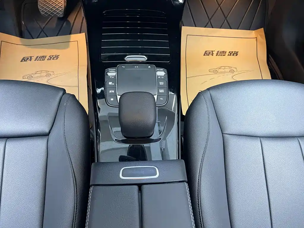 Mercedes-Benz A-Class 2022 — фото 21