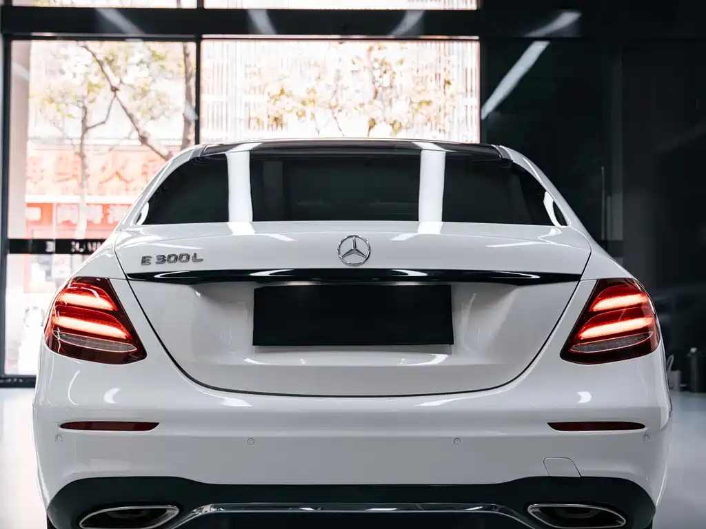 Mercedes-Benz E-Class 2018 — фото 4