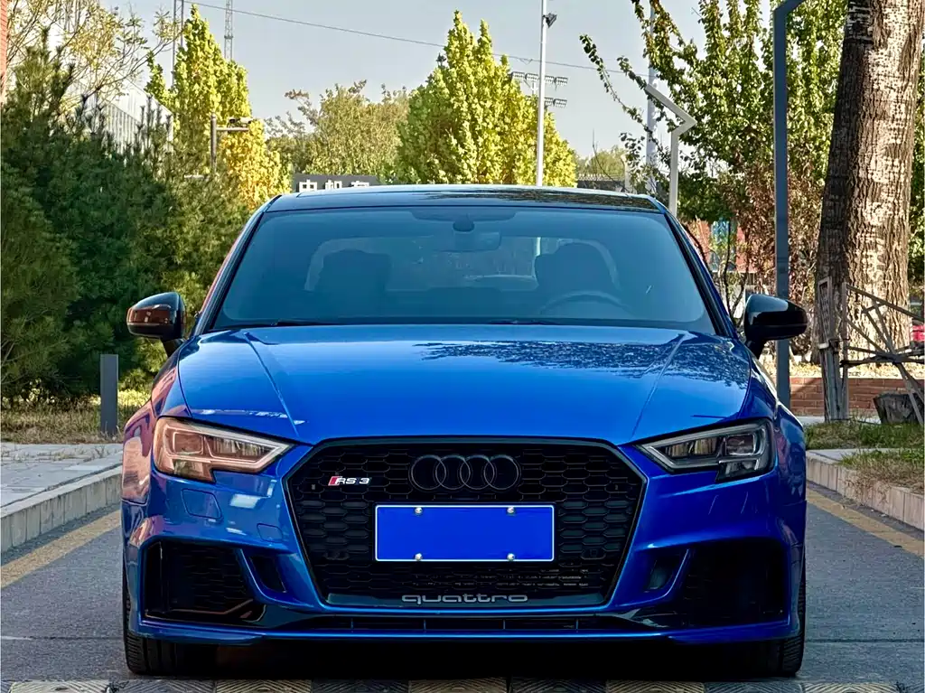 Audi RS 3 2018 — фото 2