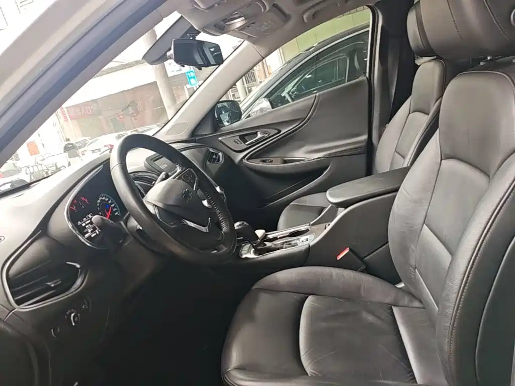 Chevrolet Malibu XL 2017 — фото 15