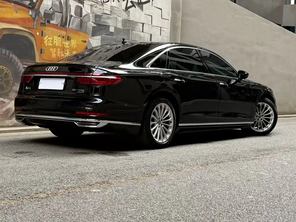 Audi A8 2020 — фото 2