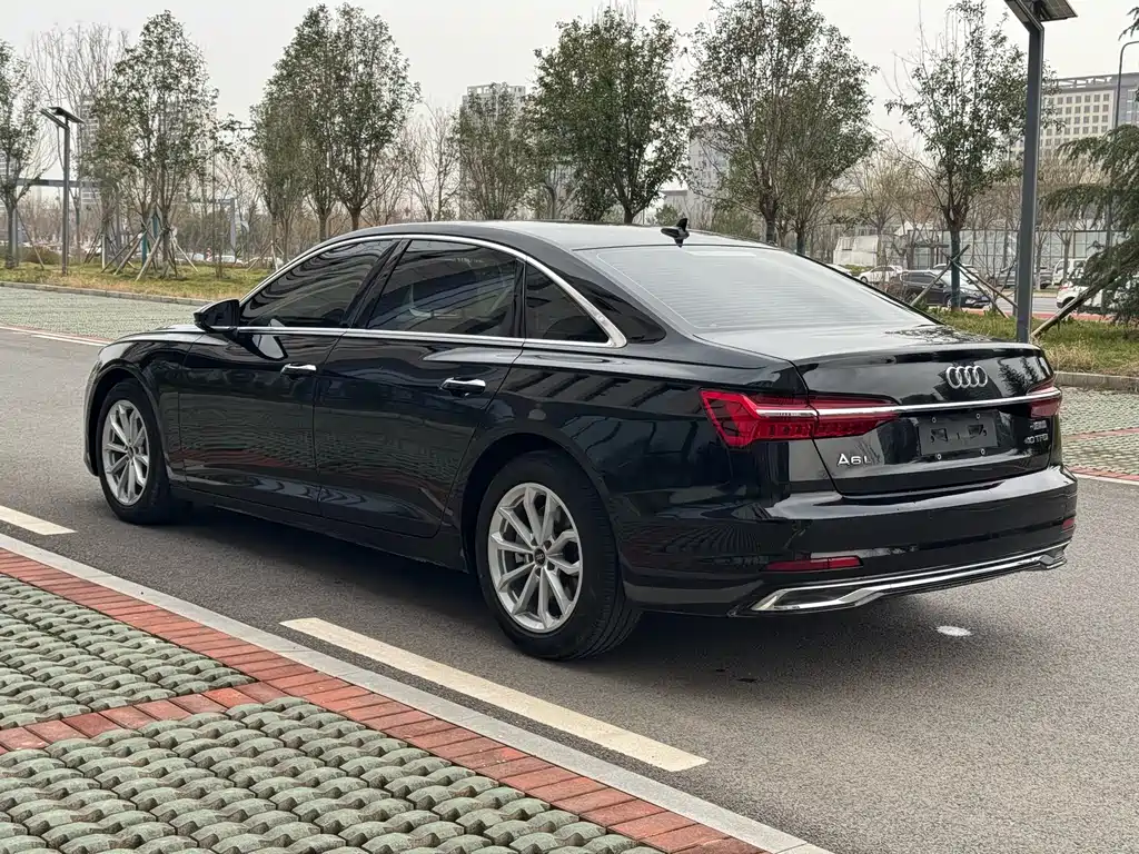 Audi A6L 2023 — фото 18