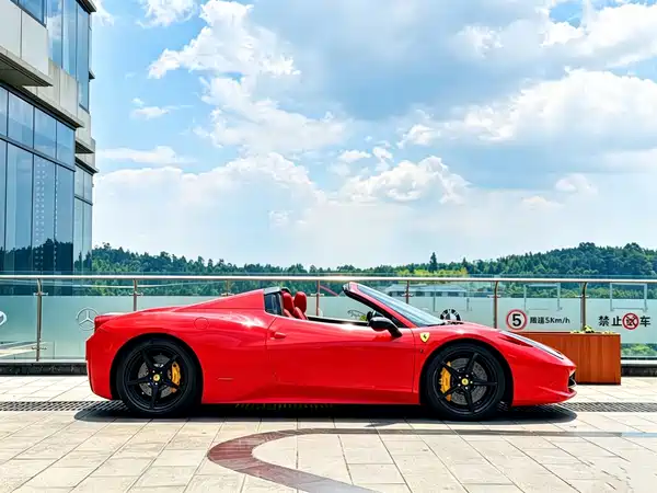 Ferrari 458 2015