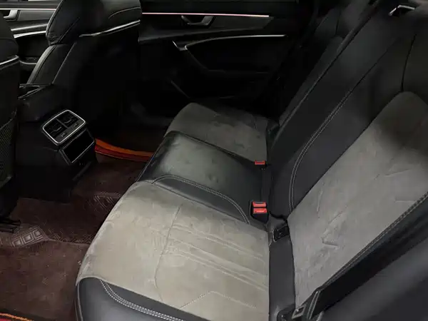 Audi A6L 2020