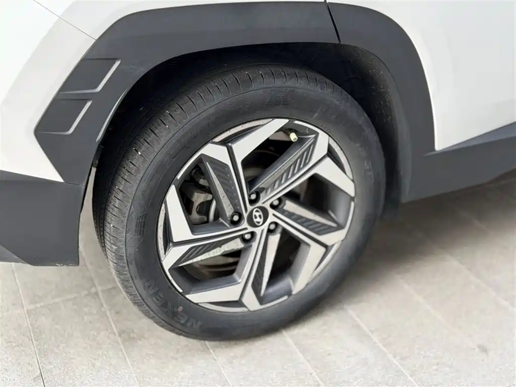 Hyundai Tucson 2021 — фото 22