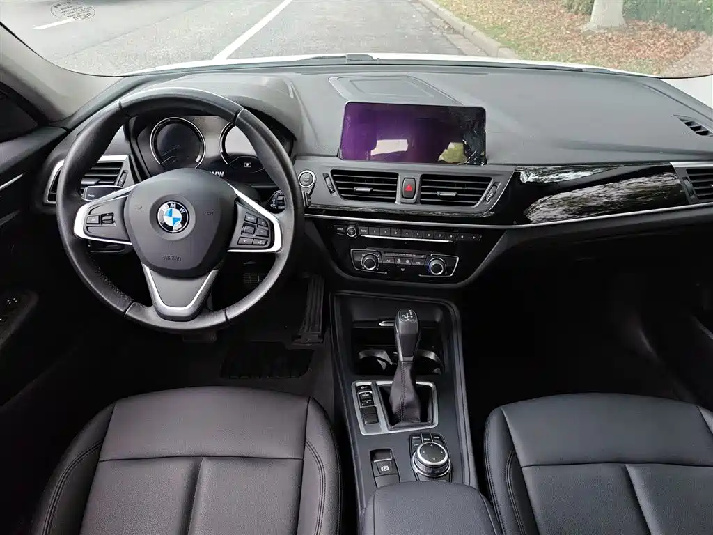 BMW 1 Series 2019 — фото 6