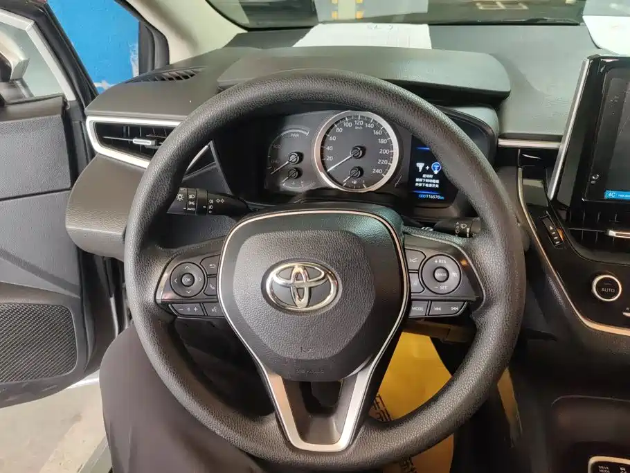 Toyota Corolla 2021 — фото 15