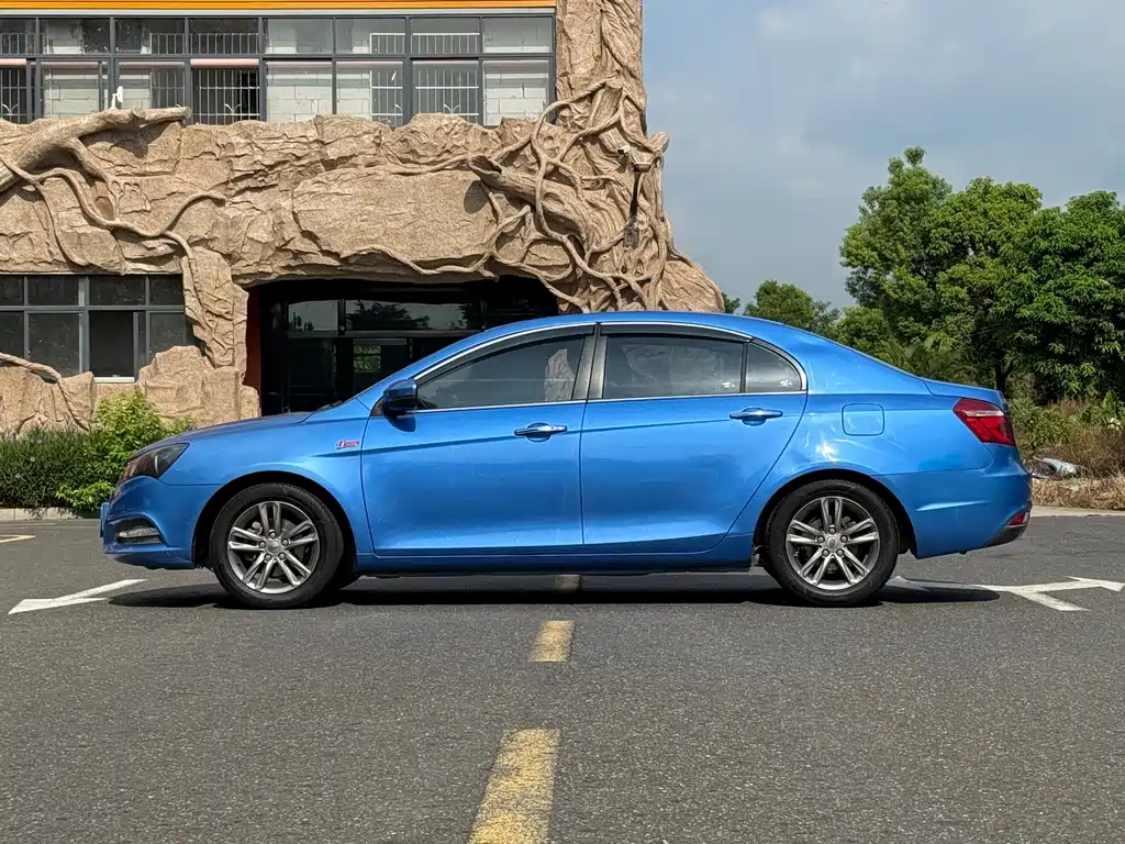 Geely Emgrand 2017