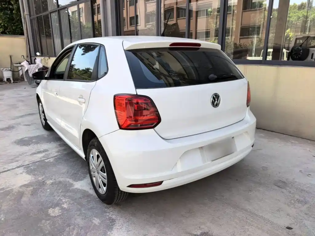 Volkswagen Polo 2015