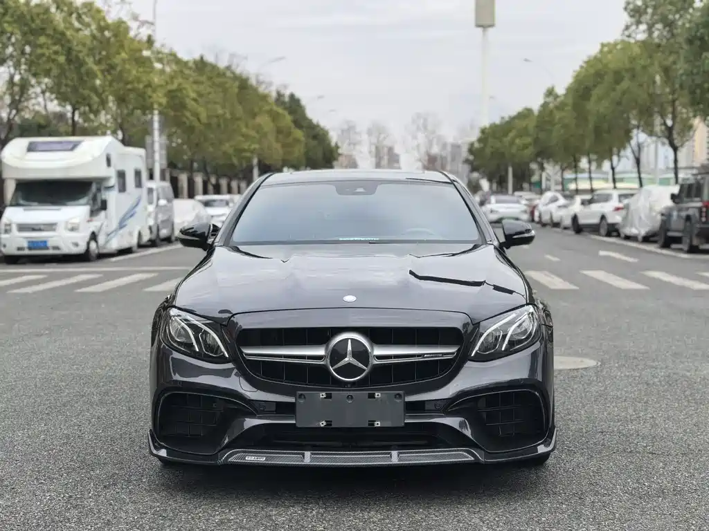 Mercedes-Benz E-Class 2017 — фото 2