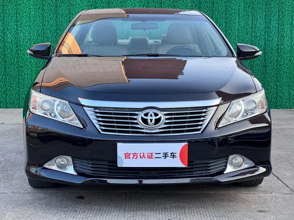 Toyota Camry 2013 — фото 2