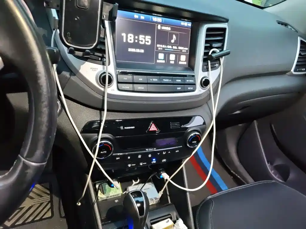Hyundai Tucson 2017 — фото 9