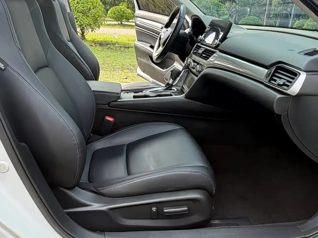 Honda Accord 2021 — фото 13