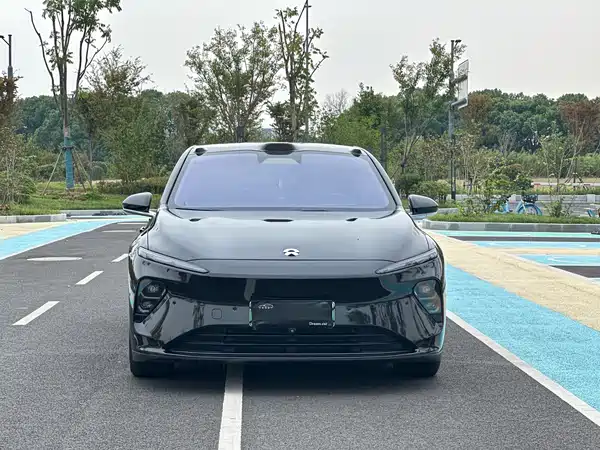 NIO ET7 2022