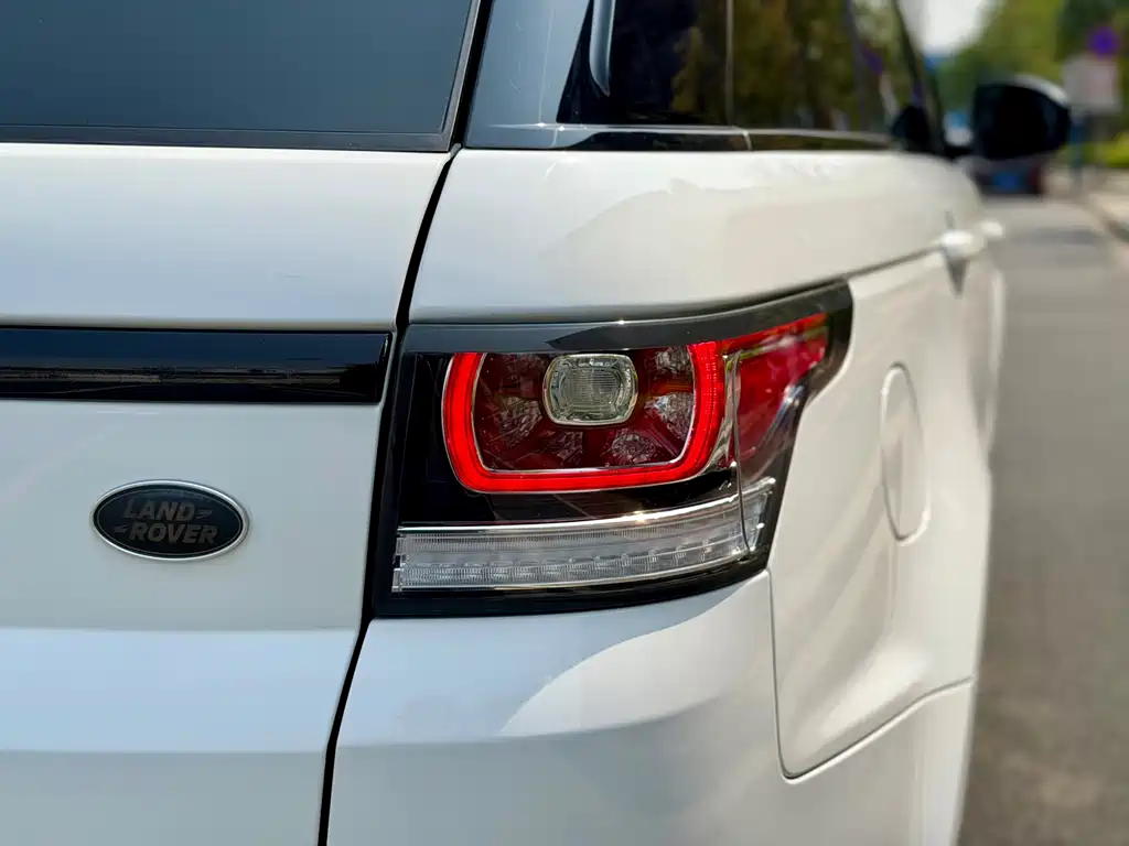 Land Rover Sport 2017 — фото 11