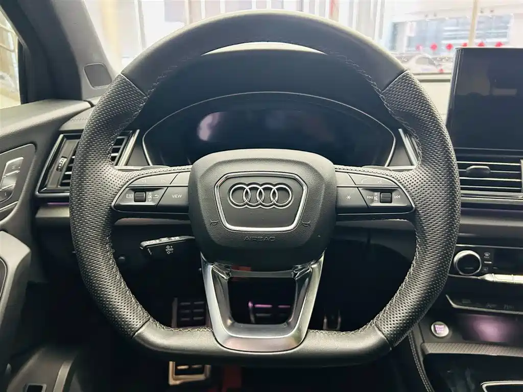 Audi Q5L 2024 — фото 15