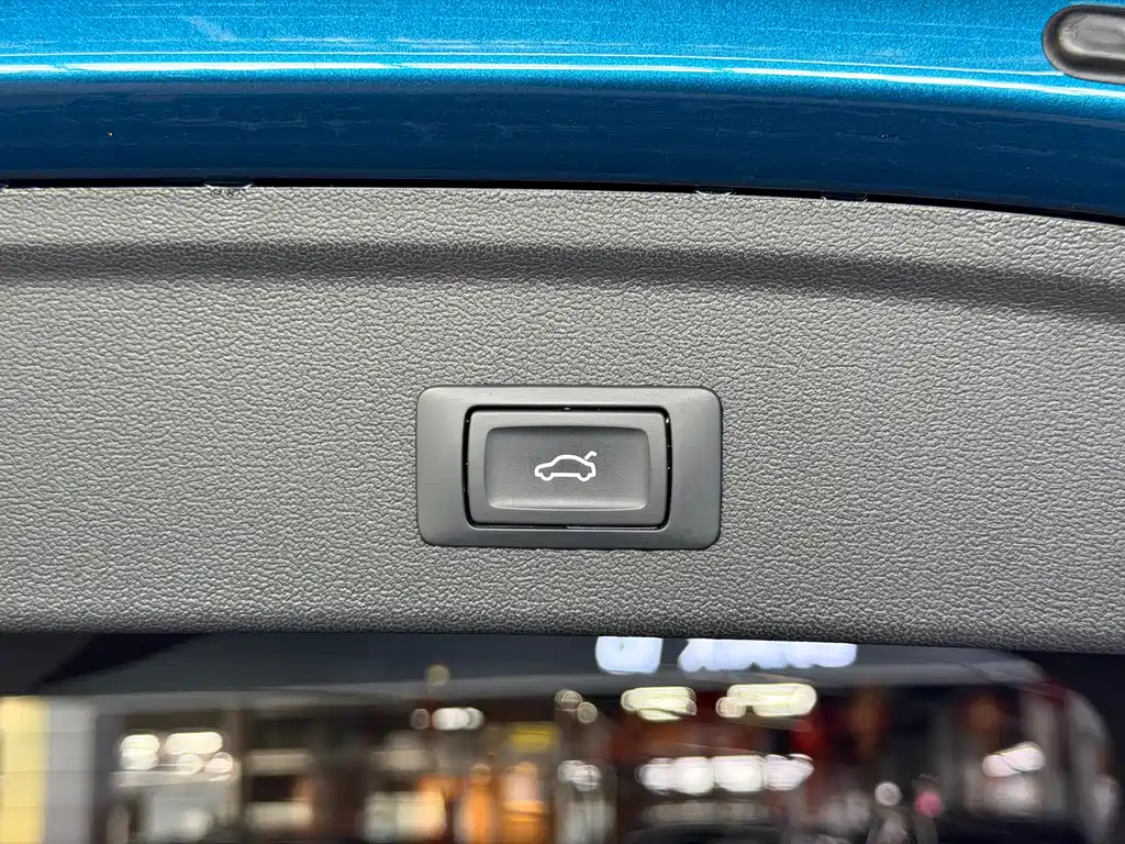 Audi A3 2022 — фото 24
