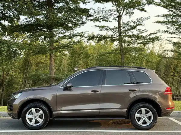 Volkswagen Touareg 2013