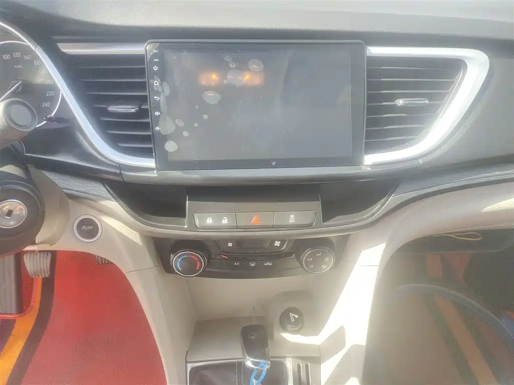 Buick Excelle 2017 — фото 13