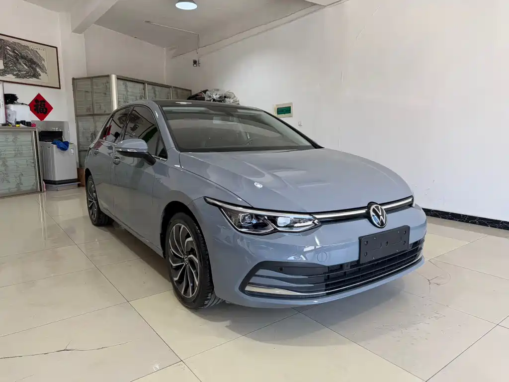 Volkswagen Golf 2023