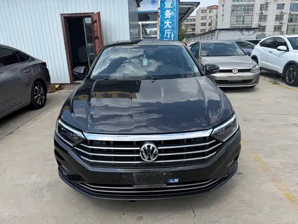 Volkswagen Sagitar 2022