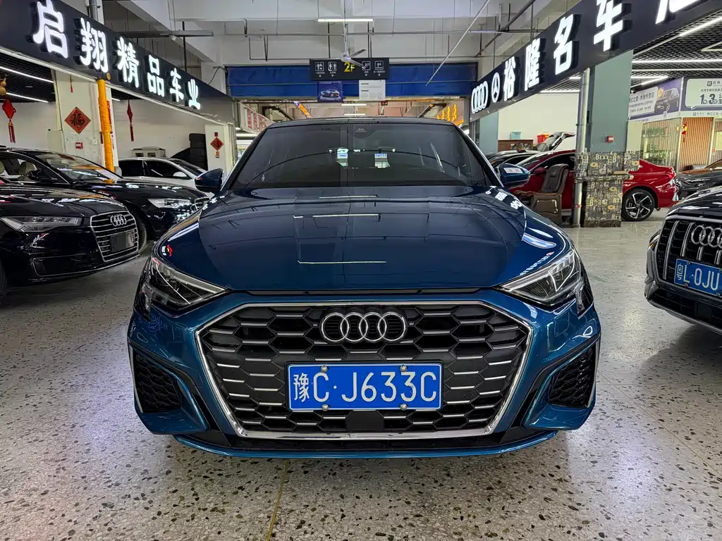Audi A3 2022 — фото 2