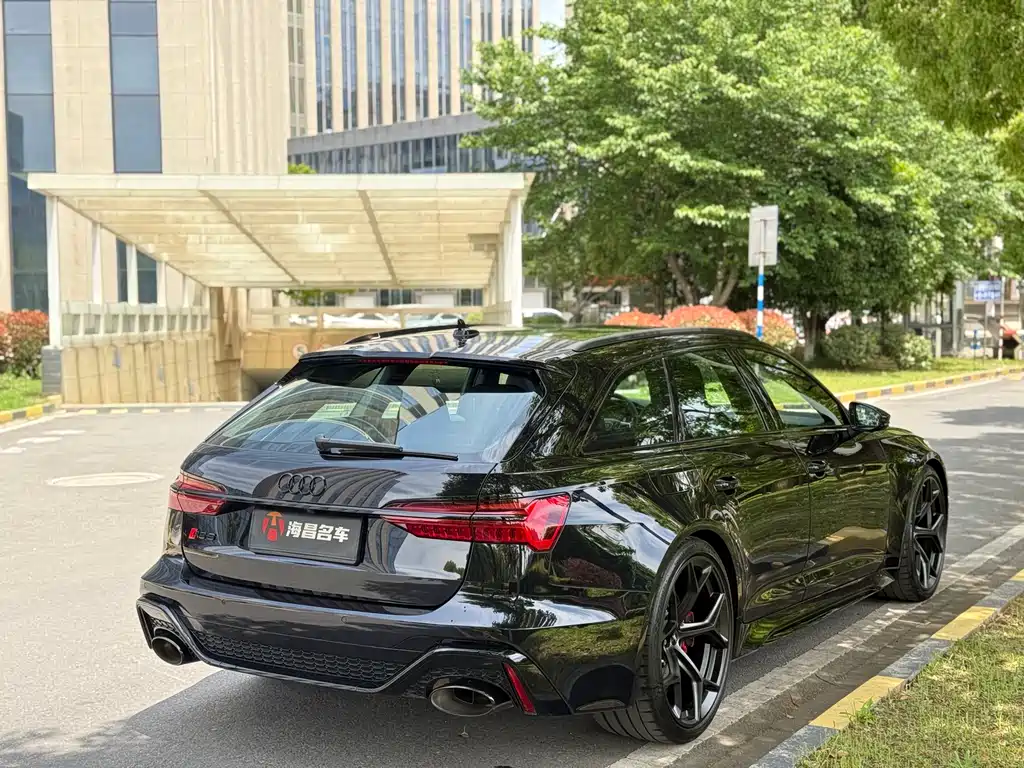 Audi RS 6 2025 — фото 6