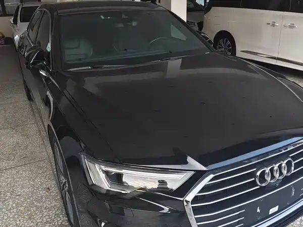 Audi A6L 2022