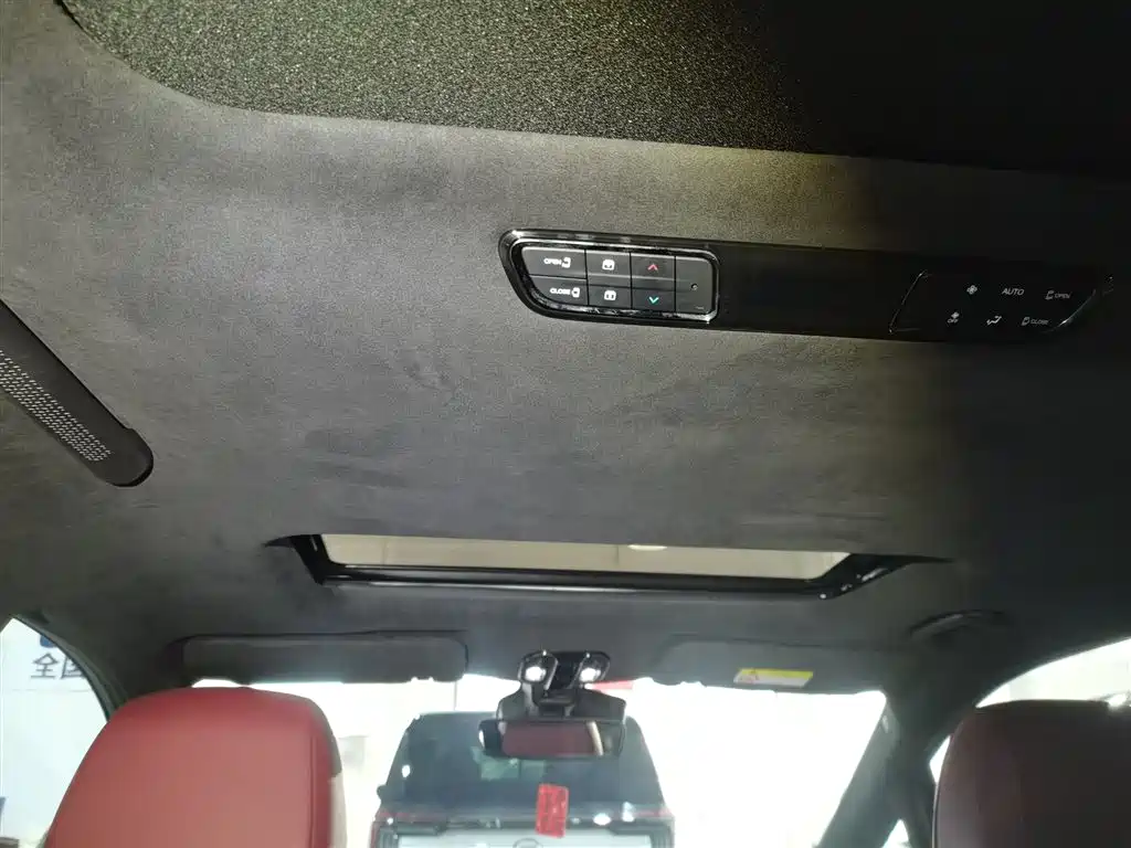GAC Motor Trumpchi M8 2023 — фото 18