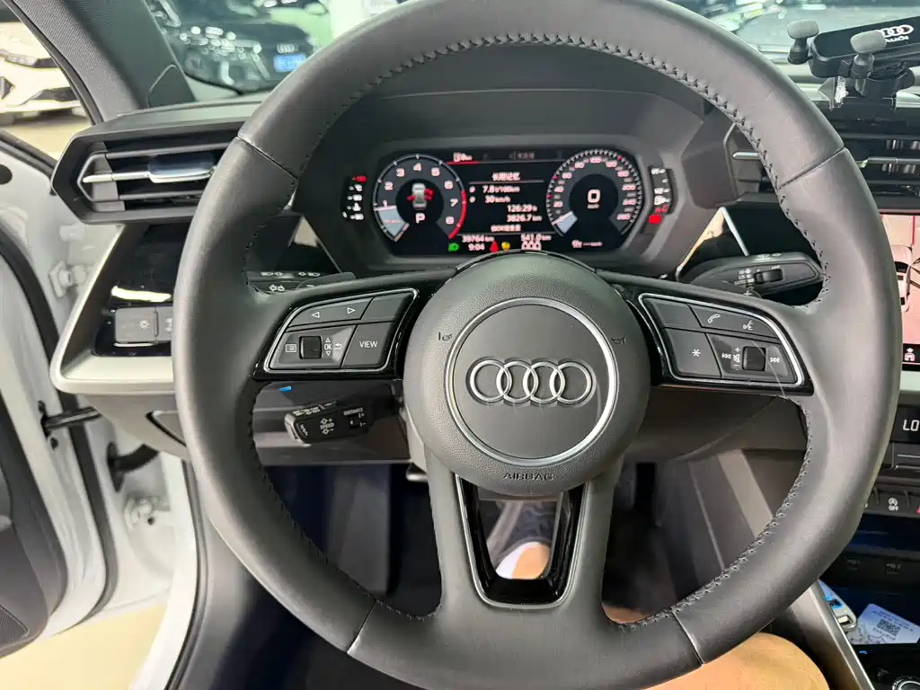 Audi A3 2022 — фото 10