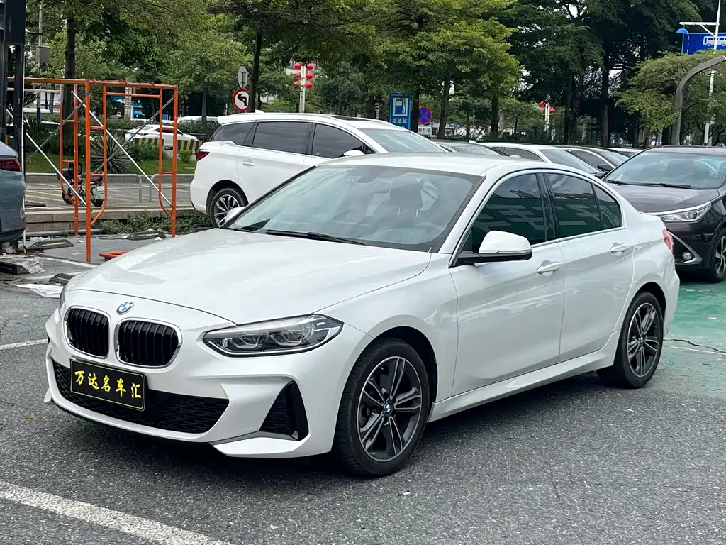 BMW 1 Series 2023