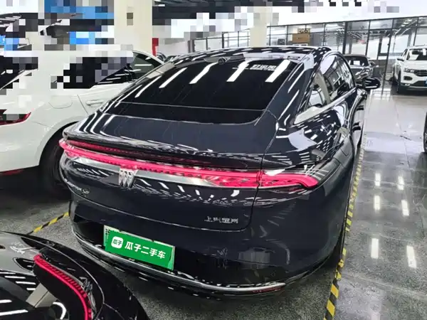 Buick Zhijing L7 2025