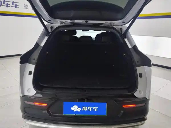 Zeekr 7X 2025