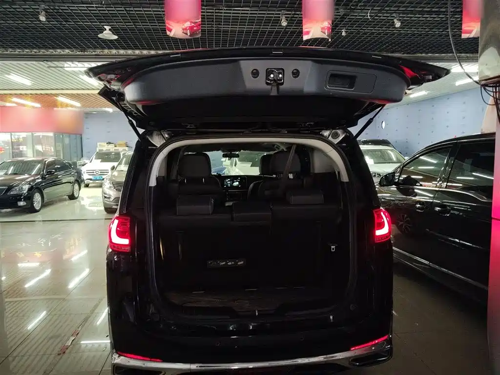 GAC Motor Trumpchi M8 2023 — фото 18