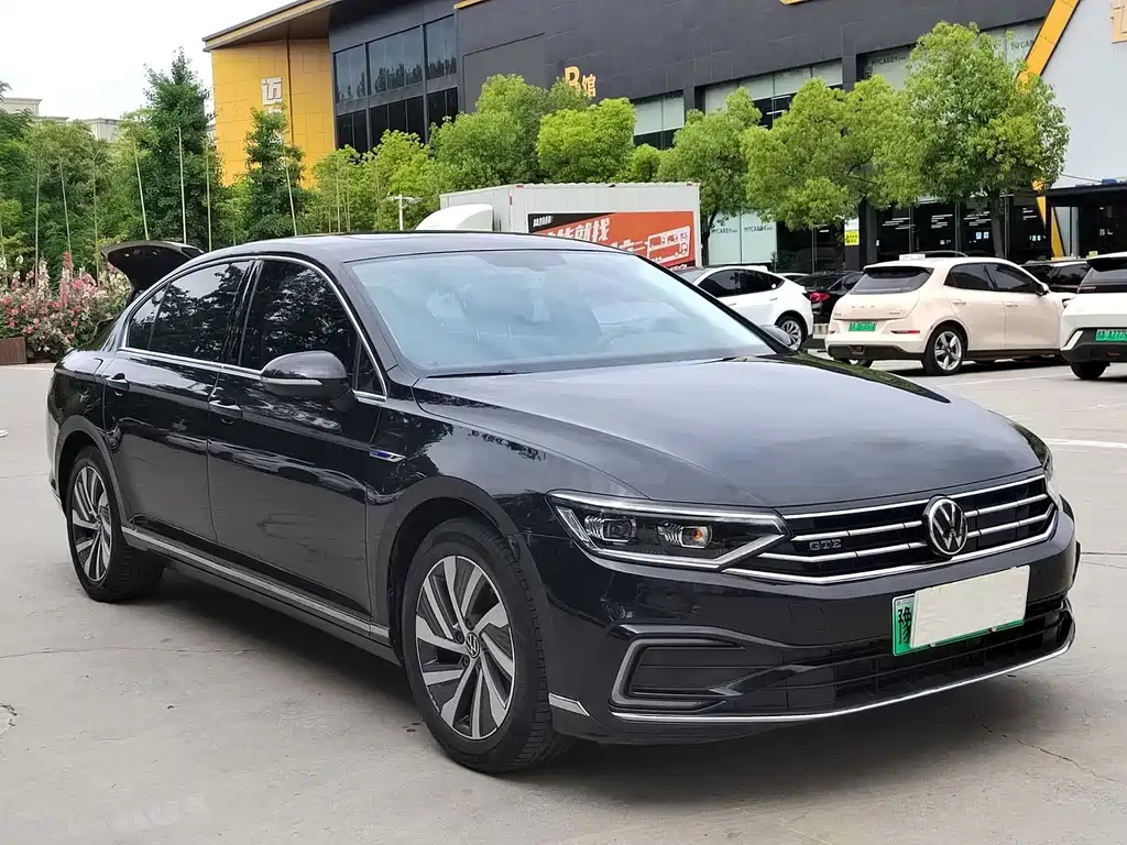 Volkswagen Magotan GTE PHEV 2023 — фото 3