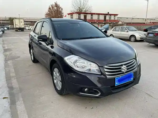 Suzuki S-Cross 2014
