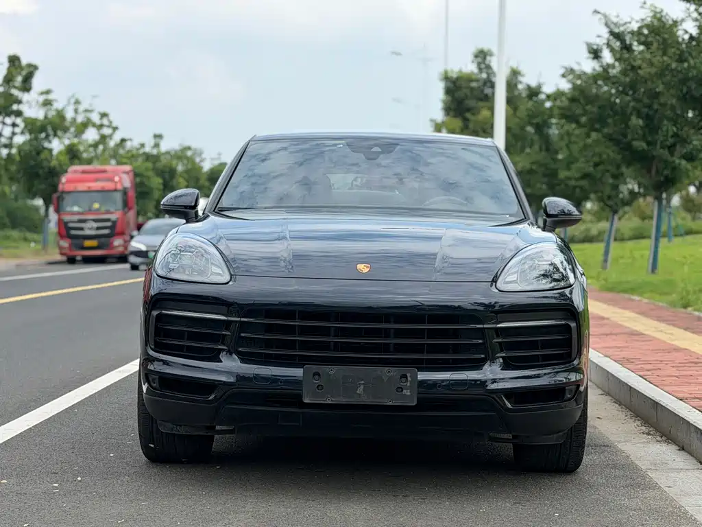 Porsche Cayenne 2021 — фото 2