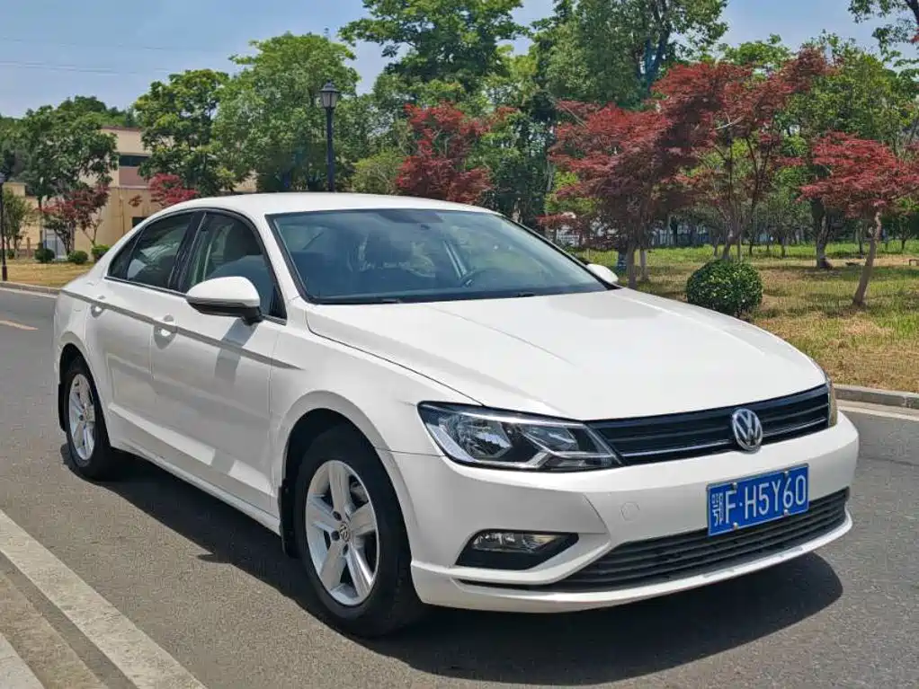 Volkswagen Lamando 2015