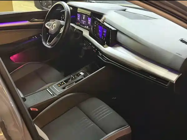 Volkswagen Golf 2021