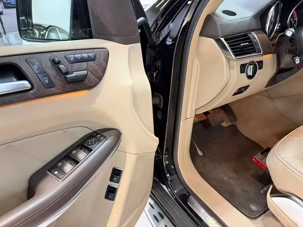 Mercedes-Benz GL-Class 2013 — фото 15