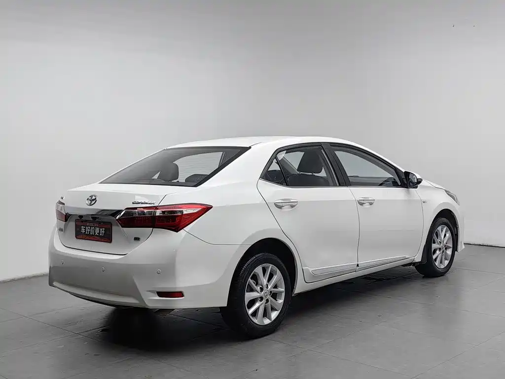 Toyota Corolla 2016 — фото 2