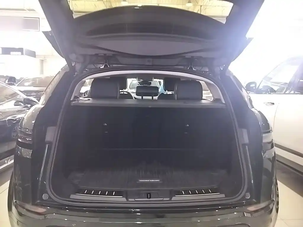 Land Rover Range Rover Evoque 2025 — фото 19